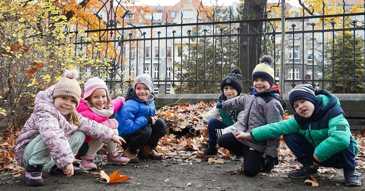 Lekcja ekologii u dzieci z przedszkola przy ul. Nowowiejskiej