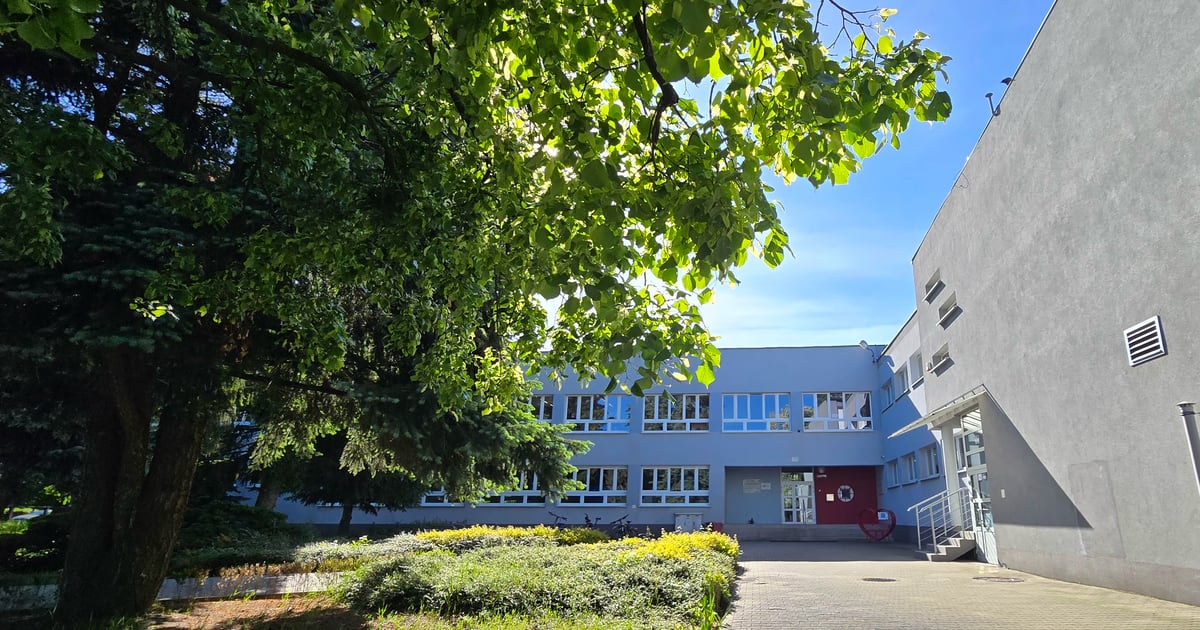 Absolwencie XI LO przybądź na zjazd. To już tradycja