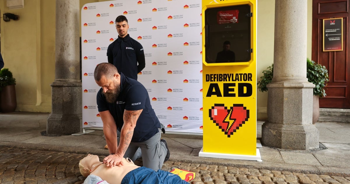Defibrylatory już przy 38 "paczkomatach" we Wrocławiu