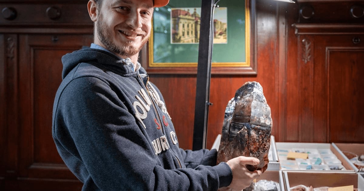 Zajrzyjcie z nami do komnaty ze skarbami! Świąteczne Targi Minerałów w NOT | ZDJĘCIA