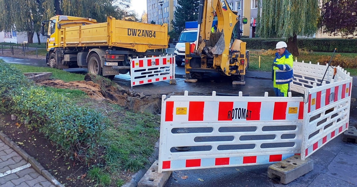 Rusza przebudowa wodociągu i kanalizacji na Kowalach. Żeliwne rury przejdą do historii