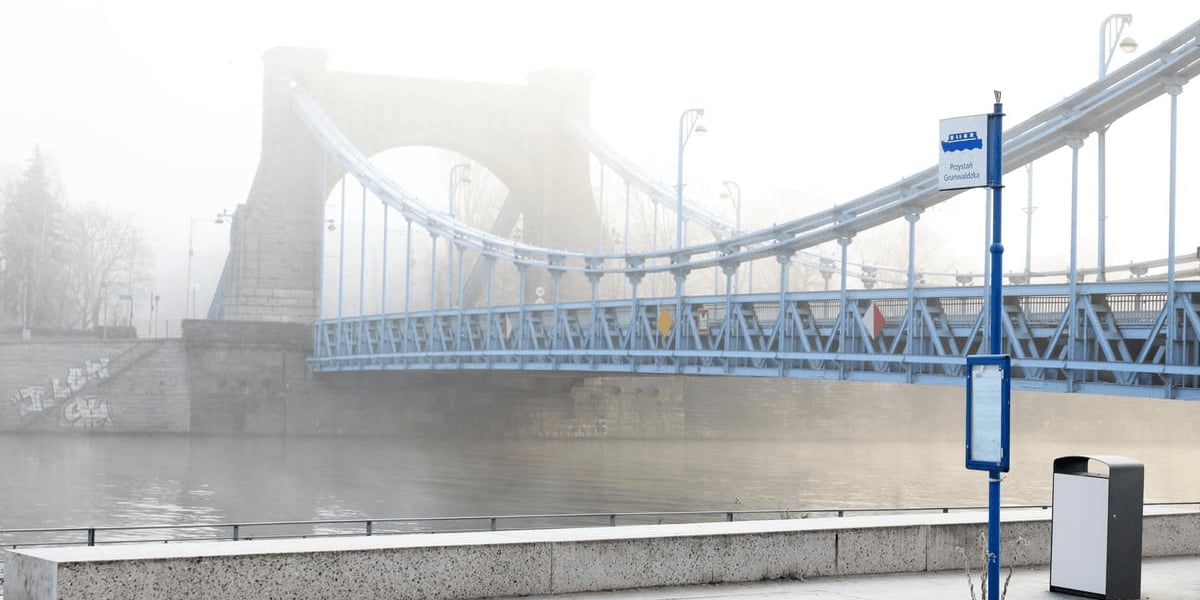 Uwaga, gęsta mgła we Wrocławiu! Ostrzeżenie IMGW