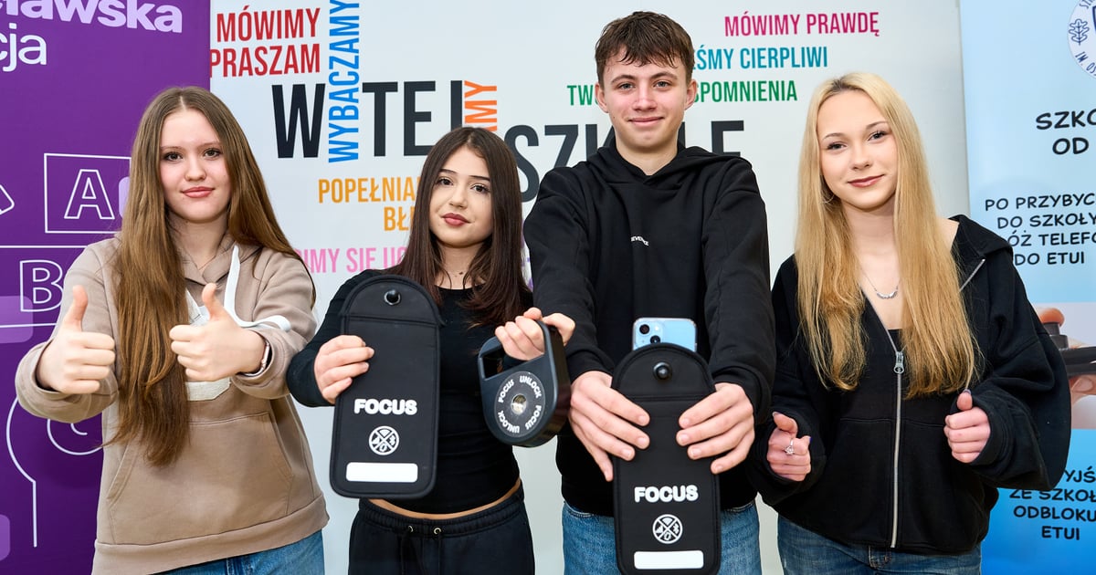 Wrocławskie szkoły odrywają dzieci od telefonów. W trakcie przerw również!