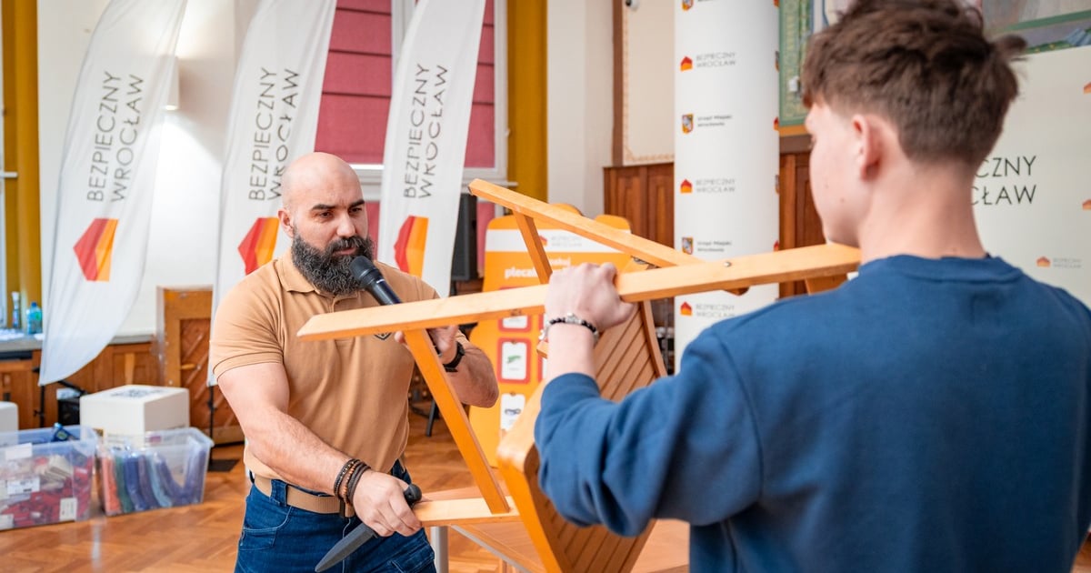 Szkolenie z zakresu bezpieczeństwa dla uczniów I LO. Wiedza i praktyka