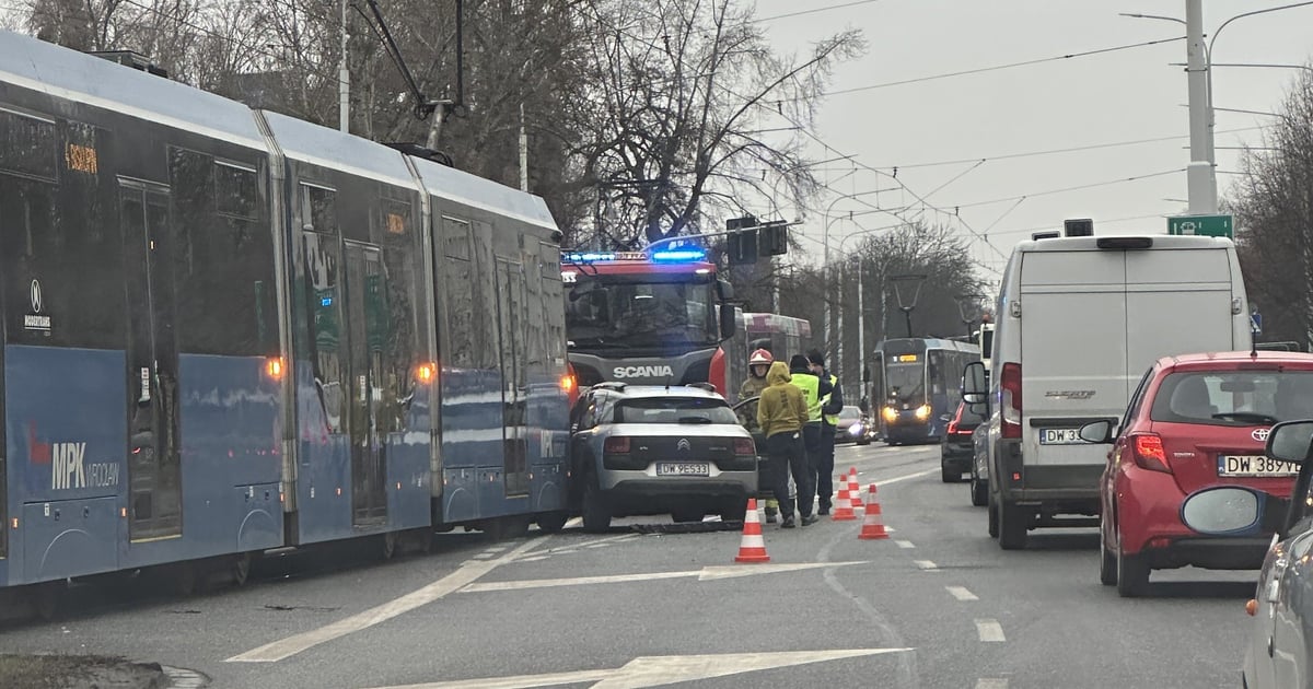 Uwaga, duże utrudnienia na Grabiszyńskiej. Tramwaje jadą inaczej. AKTUALIZACJA