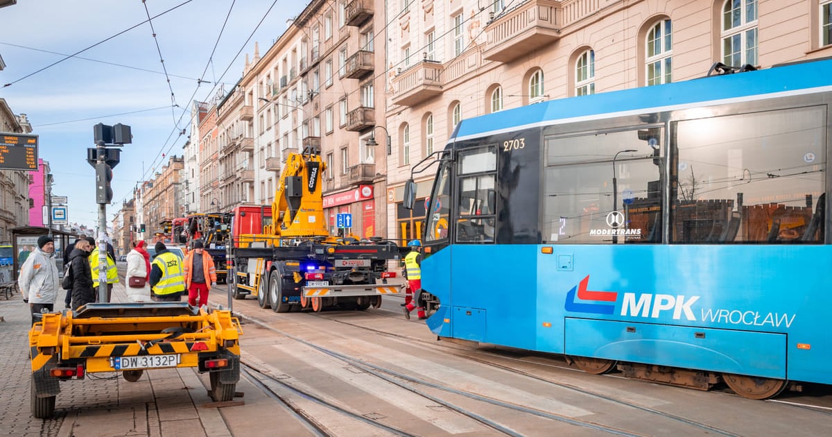 Wykolejenie na Piłsudskiego. Tramwaje jadą objazdami