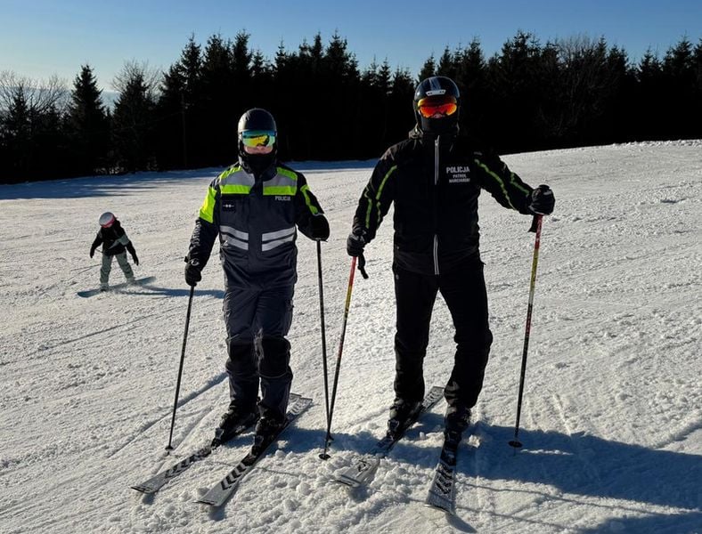Policyjne patrole narciarskie w ośrodkach turystycznych