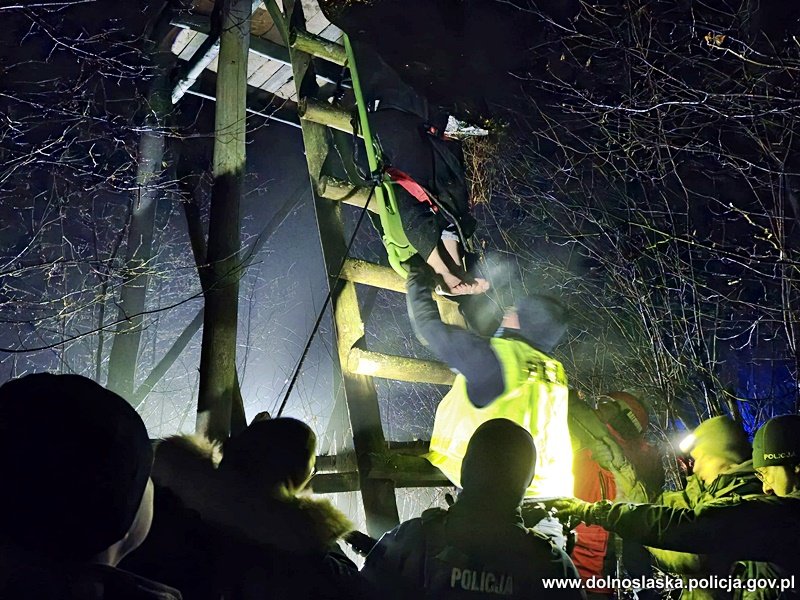 Akcja „Zima” i wychłodzony 34-latek na ambonie