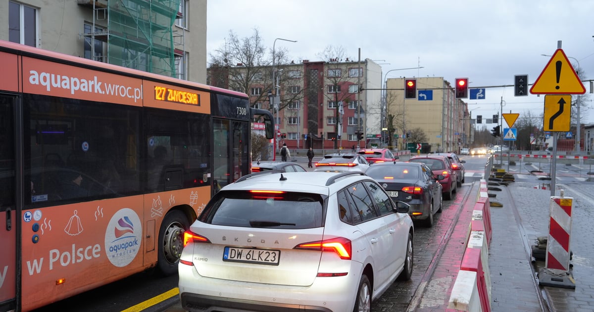Rozpoczęły się trzy budowy i objazdy. Sytuacja na drogach