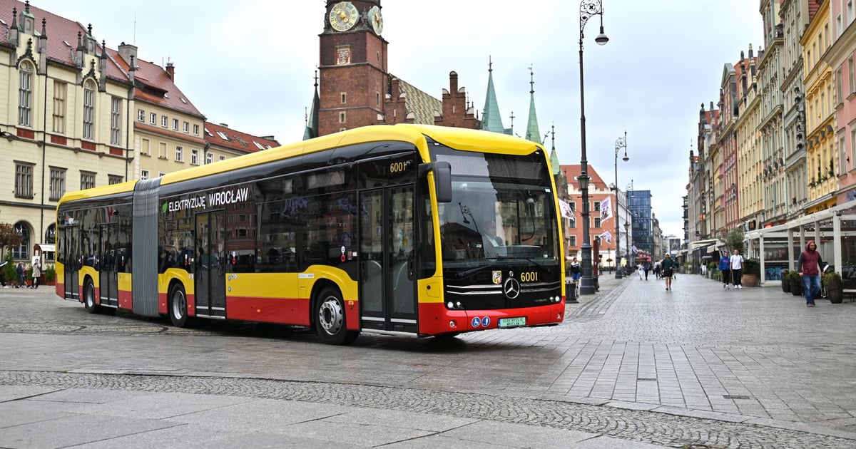 Półmaraton w autobusie - przyjdź na Rynek zobaczyć nowe Mercedesy