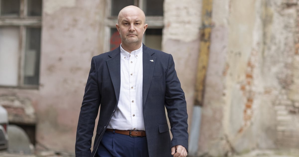 Wrocławski dziennikarz Piotr Kaszuwara z Nagrodą Nieobojętności