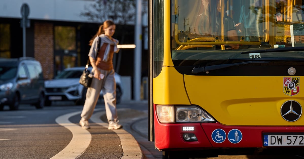 21 marca 2026: Finał prac na przystankach na Powstańców Śl. Zmiany w komunikacji miejskiej