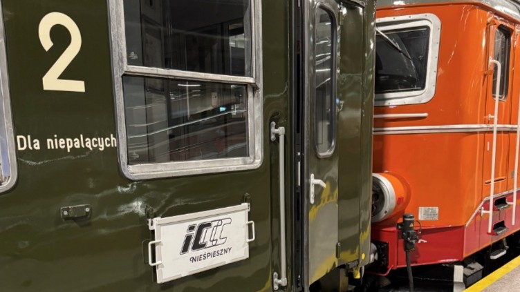 Pociąg "Nieśpieszny" będzie hitem sezonu? Atrakcja nie tylko dla 50+