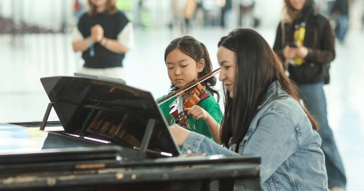 Poranek z muzyką klasyczną na wrocławskim lotnisku. Fryderyki we Wrocławiu