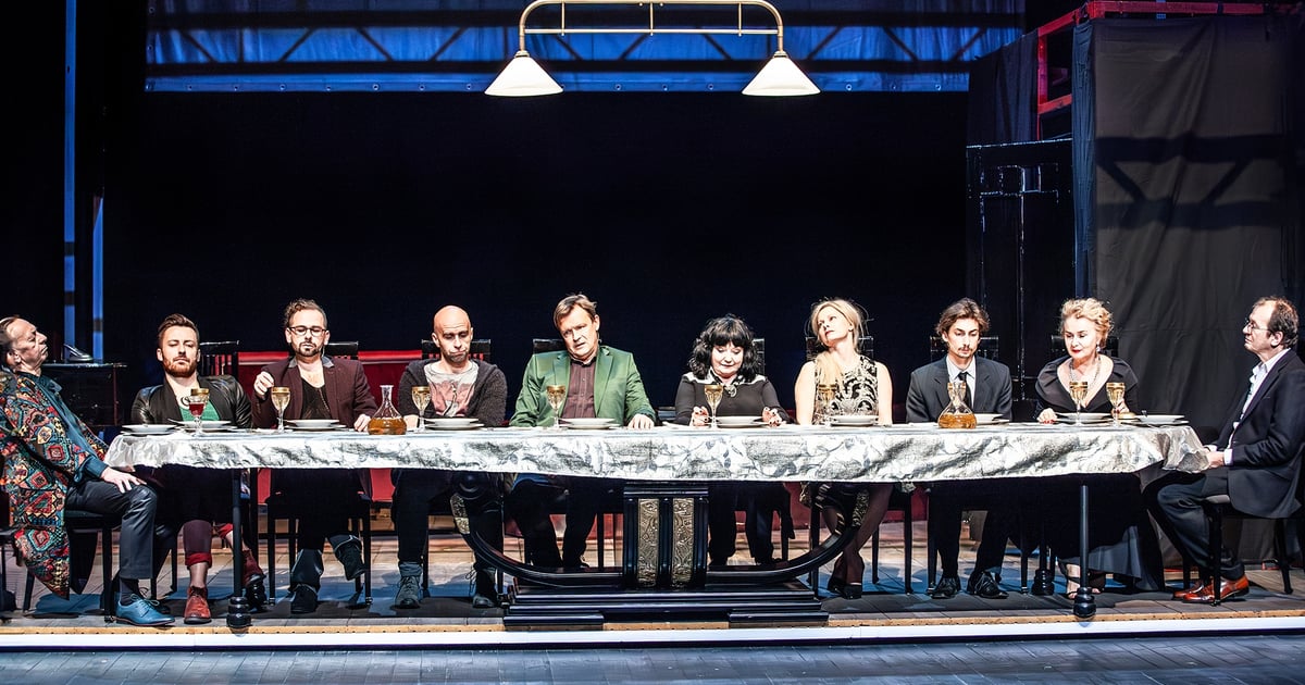 Spektakl Krystiana Lupy w gwiazdorskiej obsadzie! Na scenę wraca „Wycinka Holzfällen” [BILETY]