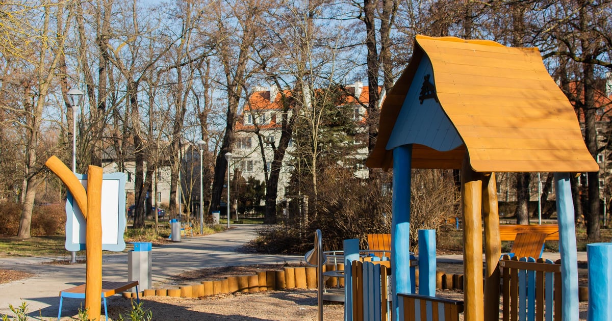 Skwer przy Długosza przeszedł metamorfozę. Zobacz, jak teraz wygląda | GALERIA