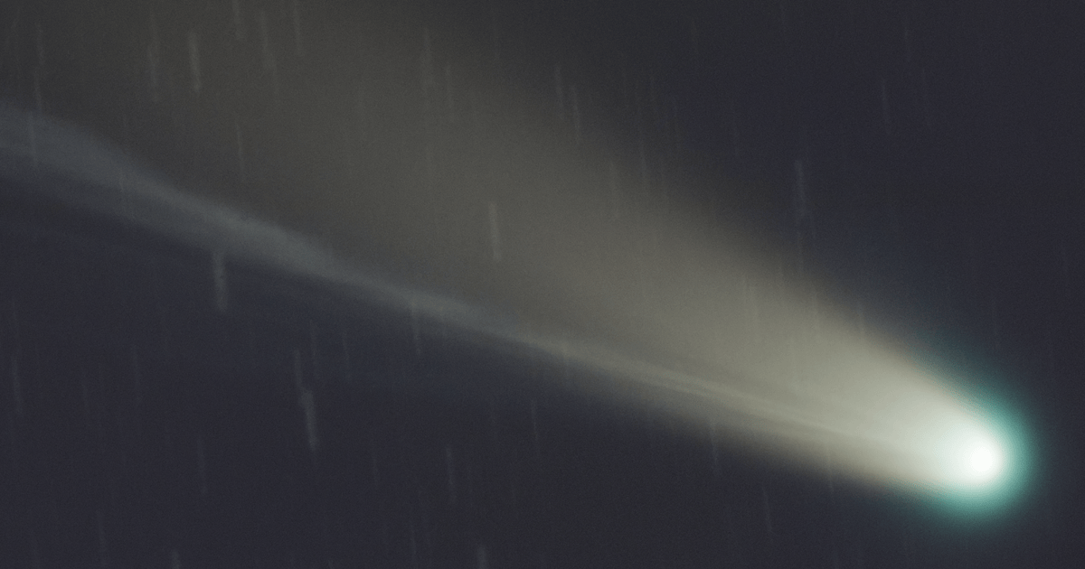 Szykujcie lornetki! Kometa Lemmon będzie dziś najbliżej Ziemi