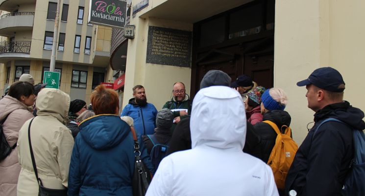 Plakat (Nie)oczywista majówka z przewodnikiem | Przez Nadodrze i Kleczków