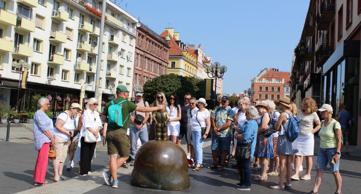 Plakat Wokół Starego Miasta i Ostrowa Tumskiego - Bezpłatny (nie)oczywisty spacer z przewodnikiem