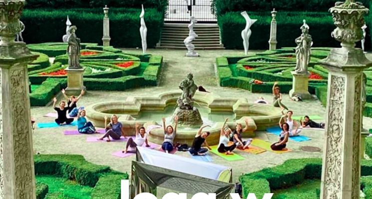 Plakat Joga w muzeum