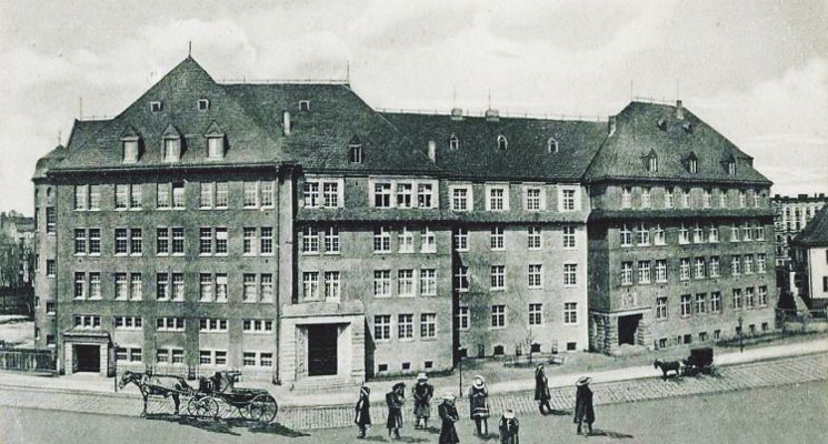 Plakat Gajowice i Powstańców Śląskich. Spacer z przewodnikiem