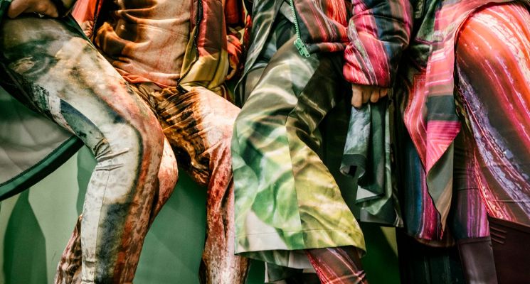 Plakat Tam, gdzie nie sięga światło – wystawa Lulu MacDonald