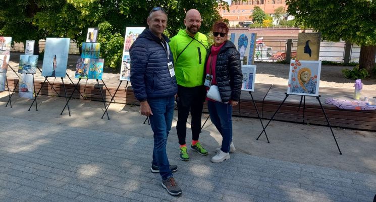 Plakat Aleja Sztuki – letnia wystawa obrazów na Bulwarze Dunikowskiego