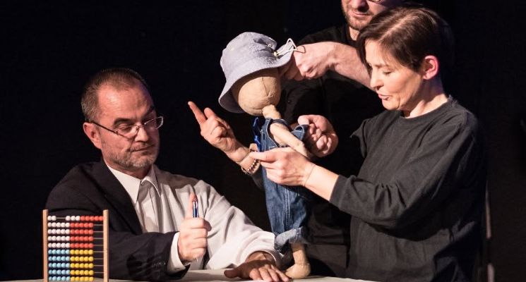 Plakat Teatr dla dorosłych w poniedziałki – warsztaty teatralne 18+ [REKRUTACJA]