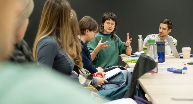 Plakat „Atlas ptaków” – prapremiera spektaklu