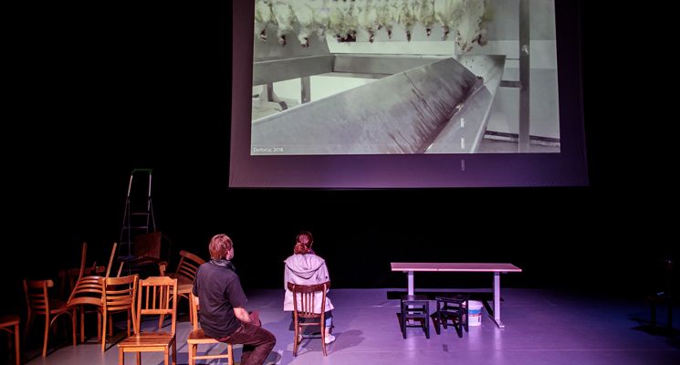 Plakat Miłość w czasach zamętu - spektakl Krzysztofa Kopki