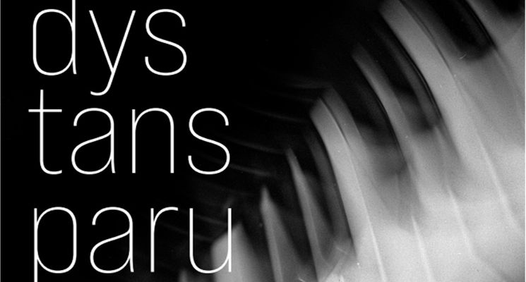Plakat Dystans paru nut – recital Oli Urbanek