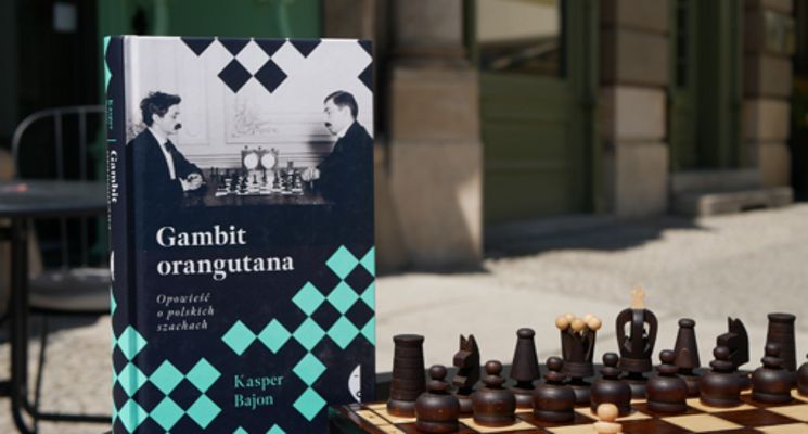 Plakat „Gambit orangutana” – turniej szachowy