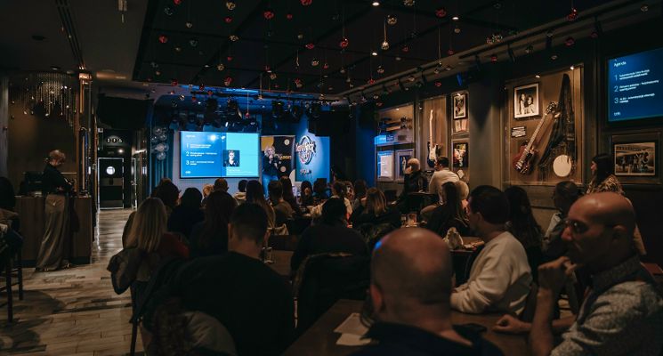 Plakat 40. CRASH Mondays: Optymalizacja pracy w marketingu dzięki AI