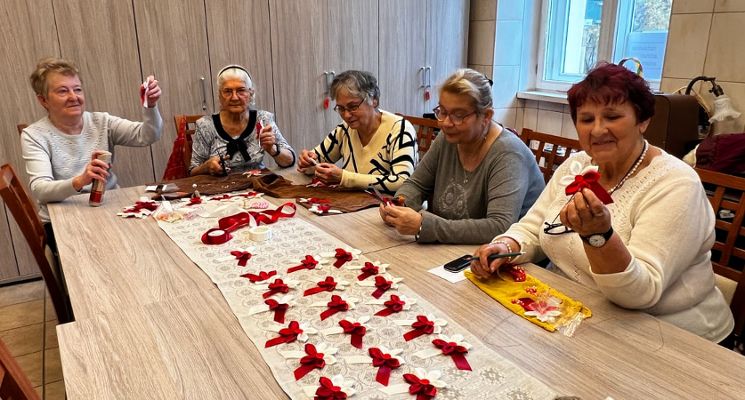 Plakat Dzień otwarty w DDP połączony z warsztatami tematycznymi ,,Nasze anioły”