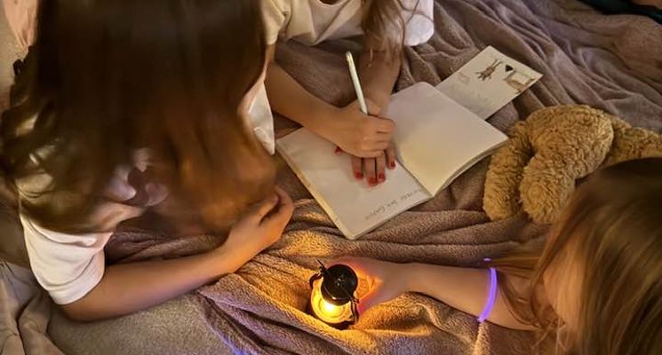 Plakat Nocowanka STEAM – eksperymenty, odkrycia i naukowe przygody!