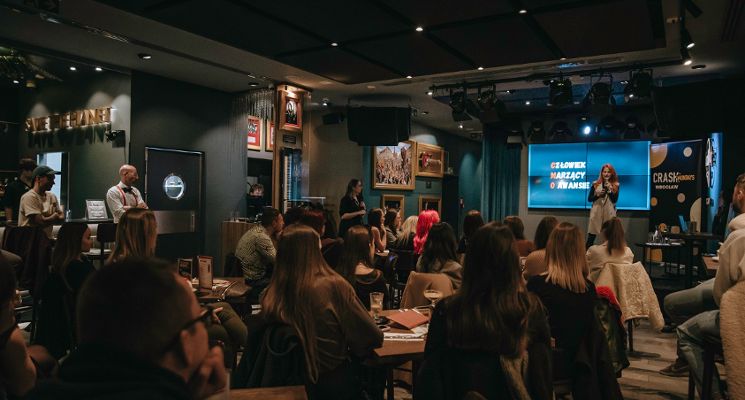 Plakat CRASH Mondays № 39: Automatyzacje w marketingu i 4 urodziny!