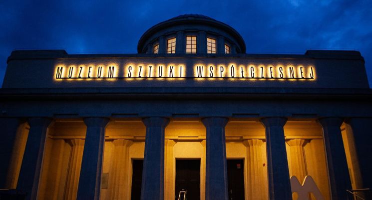 Plakat Muzeum Sztuki Współczesnej Pawilon Czterech Kopuł [Noc Muzeów 2025]
