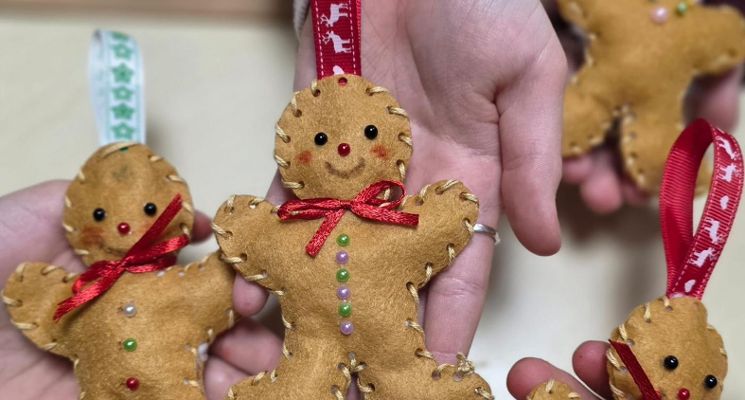 Plakat ŚWIĄTECZNE SZYCIE PIERNICZKÓW