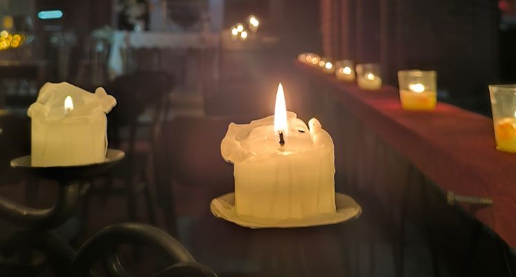 Plakat Candle Concerts z muzyką klasyczną