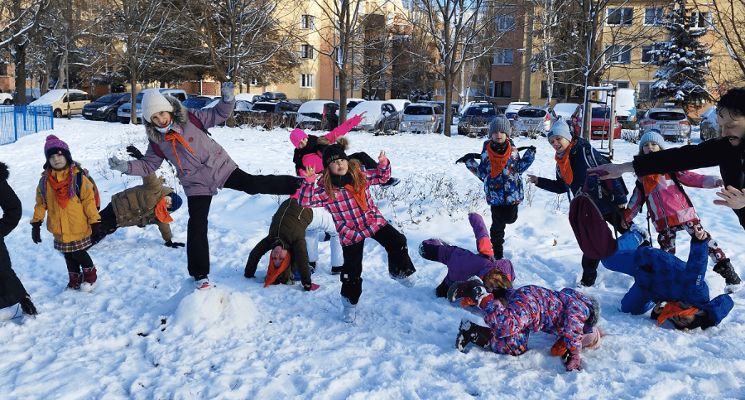 Plakat Winter Camp 2025 | Ferie zimowe z angielskim