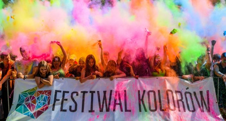 Plakat Festiwal Kolorów –  muzyka, pyszne jedzenie i tysiące kolorowych uczestników