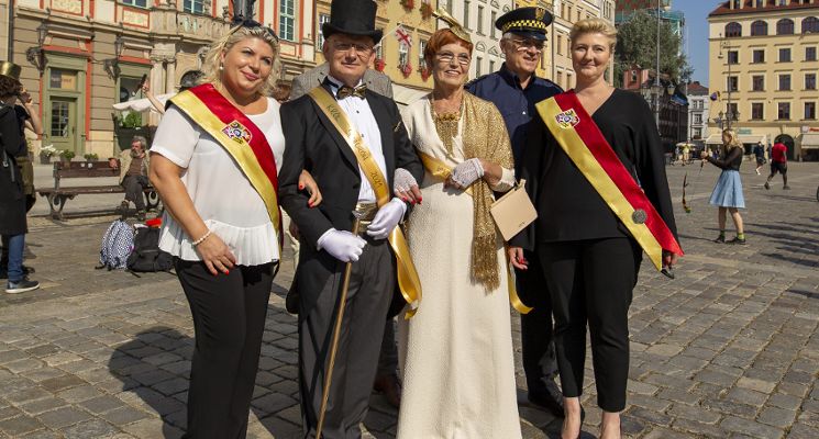 Plakat Zdrowie Seniora pod kontrolą - pakiety badań dla seniorów