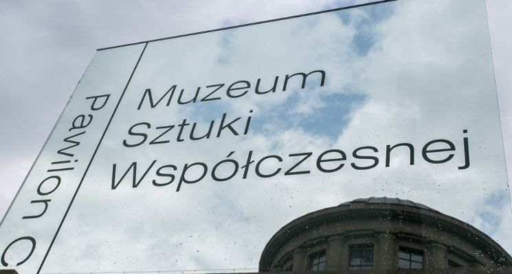 Plakat Artystki i ich idee. Integracyjne warsztaty sensoryczne z audiodeskrypcją oraz tłumaczeniem na PJM