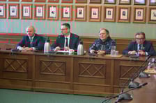 Delegacja z Kazachstanu z wizytą w Sali Sesyjnej Rady Miejskiej Wrocławia