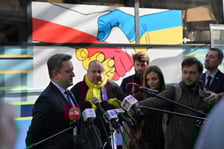 MPK Wrocław przekazało ukraińskim żołnierzom autokar medyczny