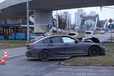 Zderzenie samochodów na pl. Społecznym