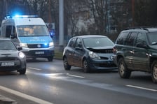 Korki spowodowane wypadkiem przy Hallera