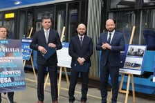 Podczas konferencji prasowej prezydent Jacek Sutryk przedstawił nowy zarząd MPK Wrocław.