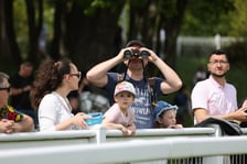 Uczestnicy wyścigów na Partynicach