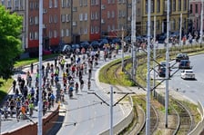 Wrocławskie Święto Rowerzysty. Przejazd przez miasto był kluczowym momentem fiesty, która zakończyła się piknikiem w parku Stanisława Tołpy.